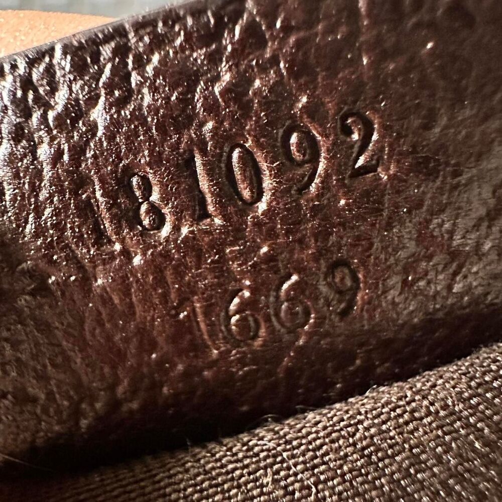 Gucci GG Canvas Shoulder Bag - Picture 6 of 6